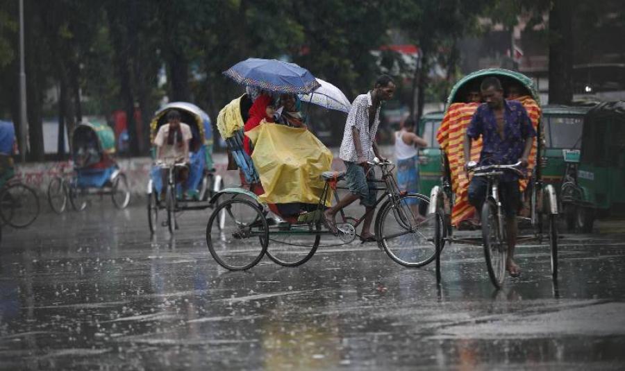 রাজধানীতে সারাদিন গুঁড়িগুঁড়ি বৃষ্টি