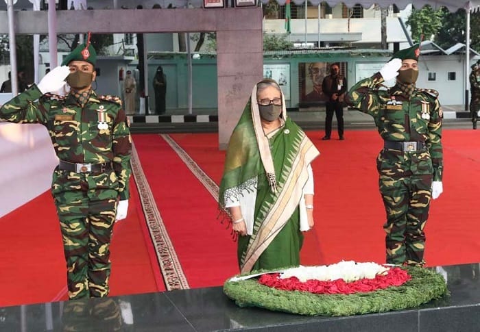 ঐতিহাসিক ৭ মার্চ উপলক্ষে জাতির পিতার প্রতি প্রধানমন্ত্রীর শ্রদ্ধা