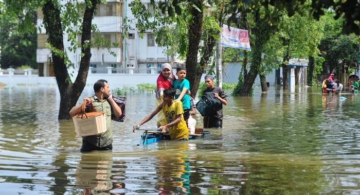 সিলেট-সুনামগঞ্জে স্মরণকালের ভয়াবহ বন্যা